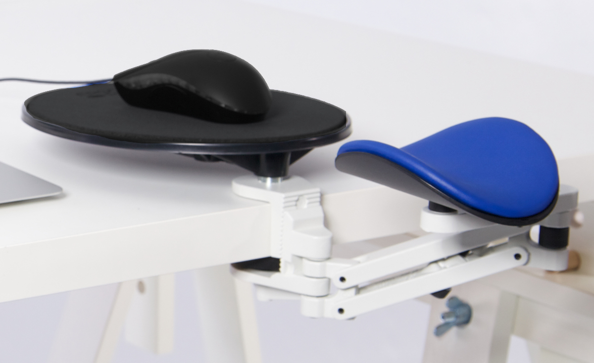 Image Ergorest mit Mousepad weiß 350-weiß, 1-für Tischplatte 34 bis 64 mm, 30-Arm standard 89 mm, Pad kurz 130 mm blau